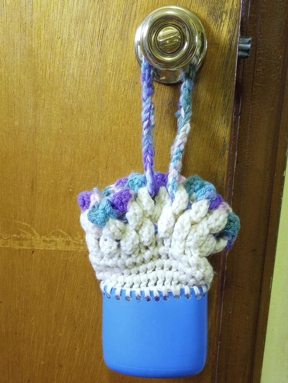 RARE Vintage Retro Knit or Crocheted Purse. Blue Aqua Green Pink Cream Purple